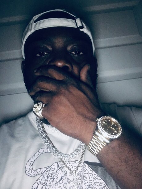 Bighead Nacktbilder-Leaks von OnlyFans