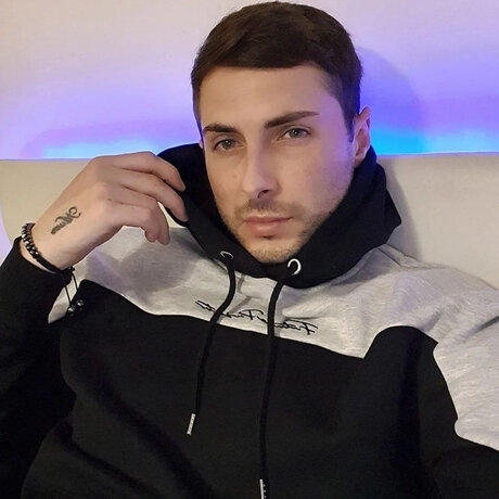 Bill J OnlyFans-Inhalte