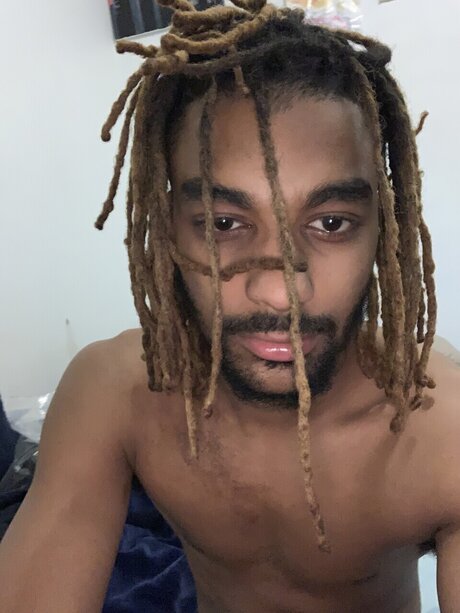 u19097785 OnlyFans Pornografie