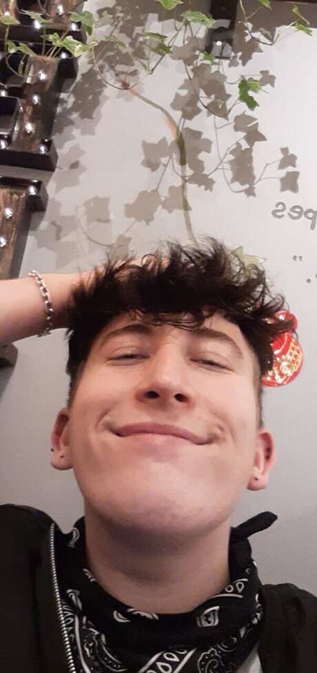 Frank Howard OnlyFans Nackt Content