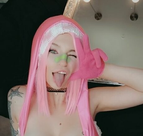 Trixxie OnlyFans Strip