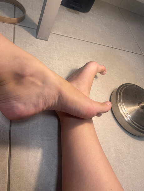 Lone OnlyFans Model Fotos