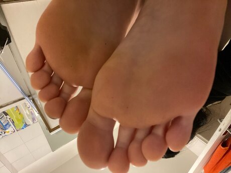 Maria s feet pics_ Bilder OnlyFans
