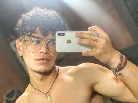 Maycol OnlyFans Strip