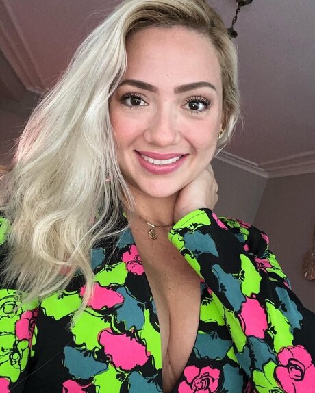 KARITA OnlyFans-Creator