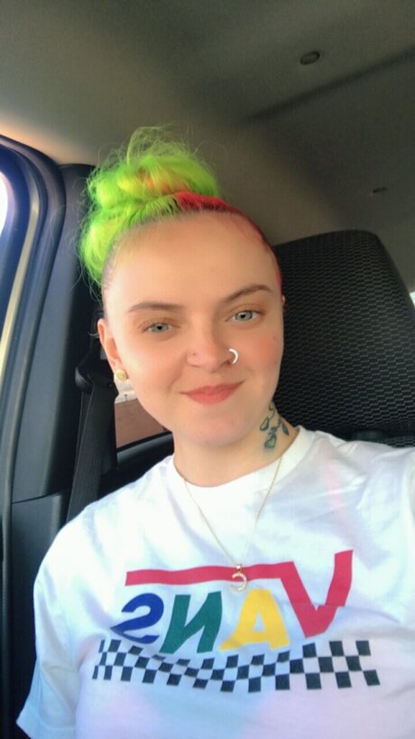 Lulredd OnlyFans Nacktbilder