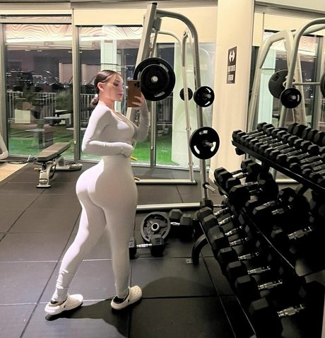 Tayler Hills OnlyFans-Leak