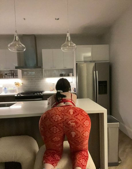 Tayler Hills OnlyFans Leaj