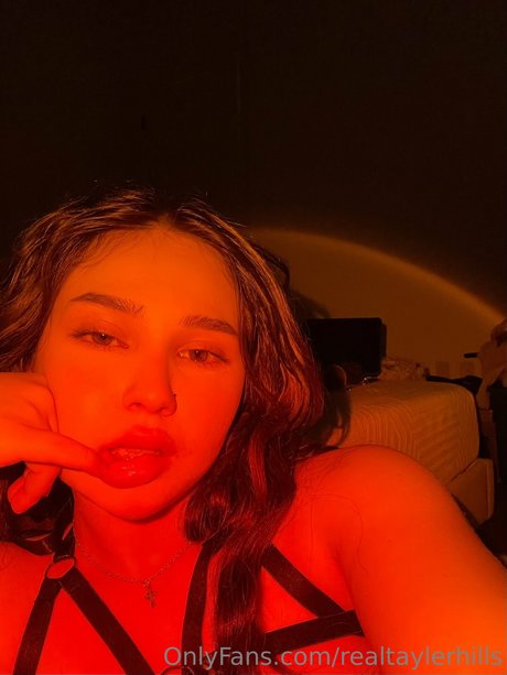 Tayler Hills OnlyFans schlank