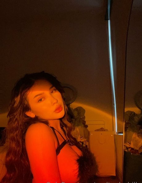 Tayler Hills OnlyFans-Rezensionen