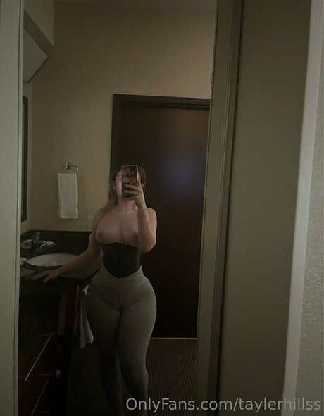 Tayler Hills Nacktbilder von OnlyFans geleakt