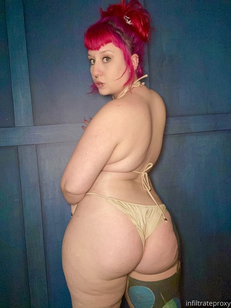 Proxy Paige OnlyFans Bilder