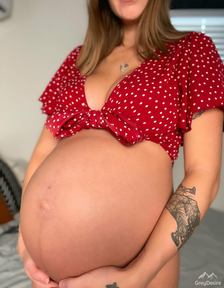 Grey Desire OnlyFans Fotos