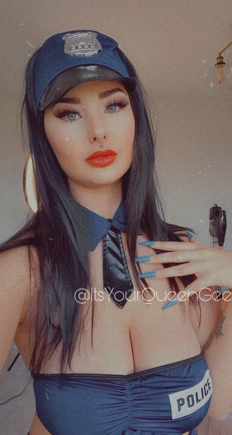 Not in Use Queenie Nacktbilder OnlyFans