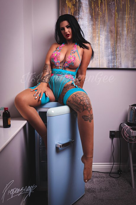 Not in Use Queenie Nacktbilder OnlyFans geleakt