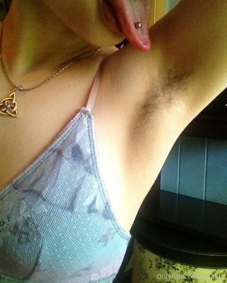 Zheani OnlyFans Nacktbilder geleakt