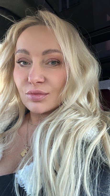 Annaka Nacktbilder geleakt