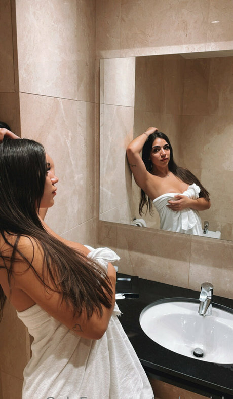 Carlaaaish Sextape OnlyFans Nacktbilder