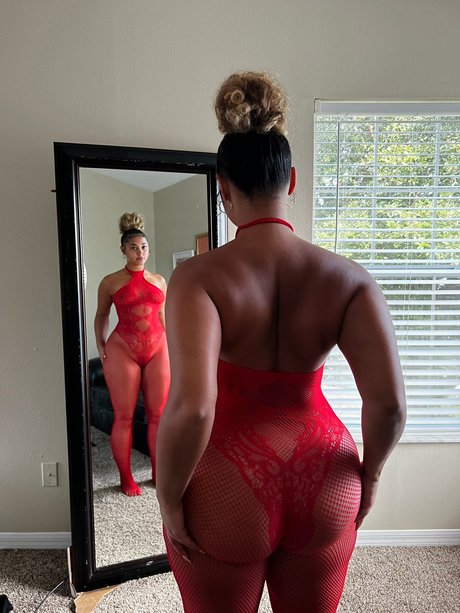 Stacia Darae OnlyFans nackte Brüste