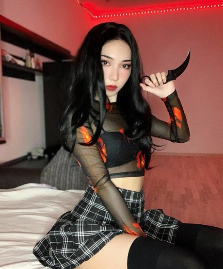 Ninja Vi OnlyFans Bilder