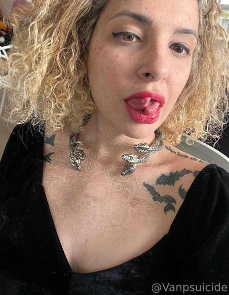 vanpsuicide OnlyFans Arsch Leak