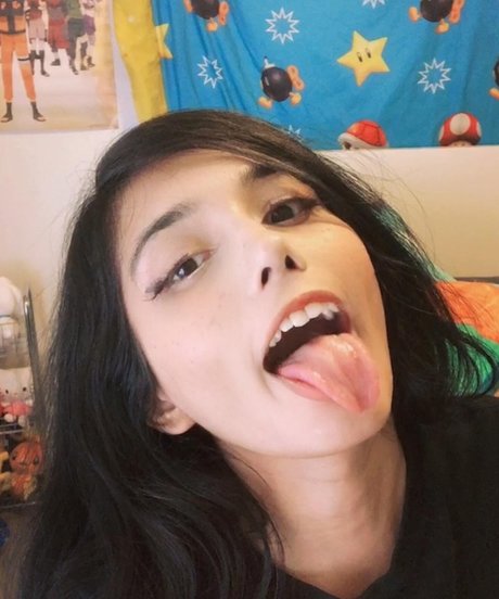 hinawynne OnlyFans-Bilder