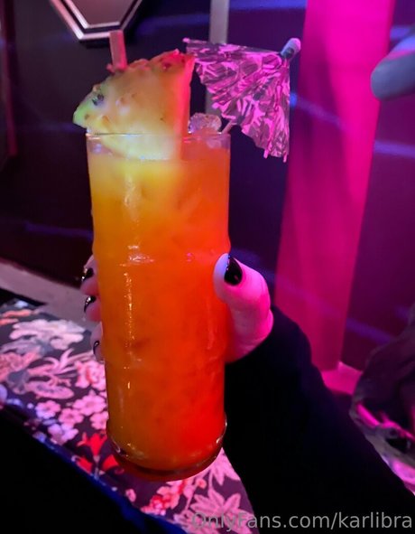 Karlibra Leaks von Nacktbildern auf OnlyFans