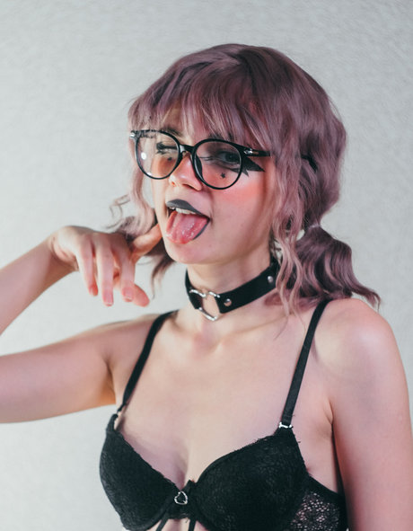 yourbabyvillian OnlyFans geleakte Pornografie