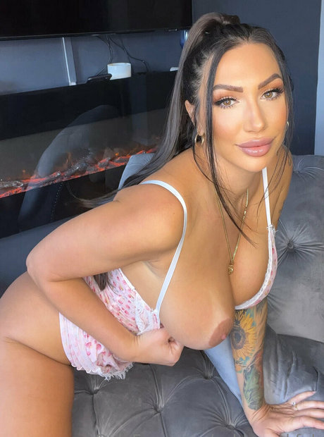 Ashley Suk Fuk Nacktbilder von OnlyFans geleakt