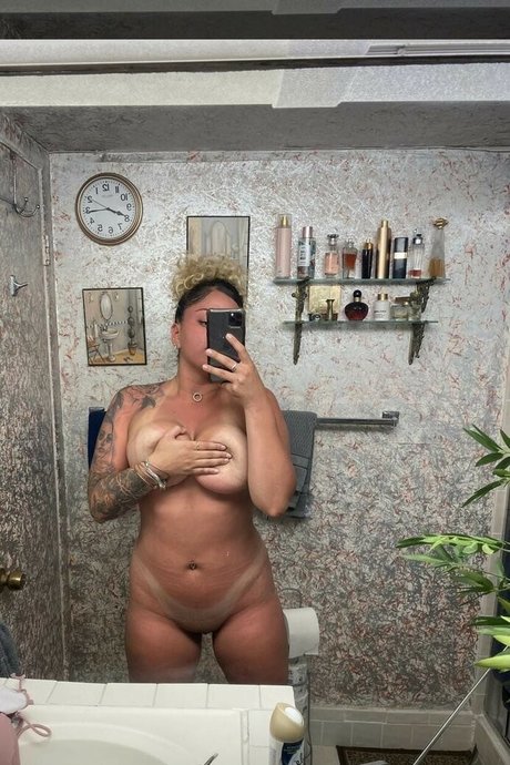 Domovelez Leaked OnlyFans Bilder