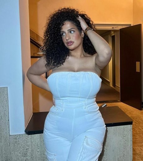 Anna Maria Nackt auf OnlyFans