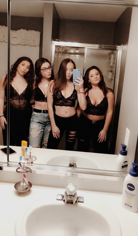 Dana S NurlyFans-Pornos