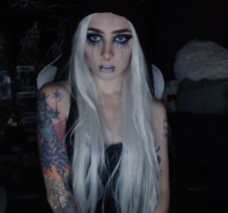 LadySurvival Nackt geleakt OnlyFans