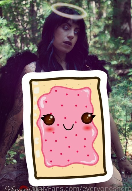 everyoneshero Füße OnlyFans