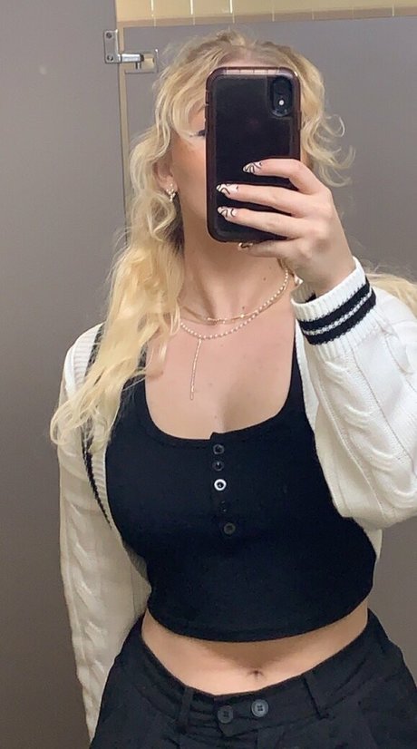 Violet Barlowe XXX OnlyFans