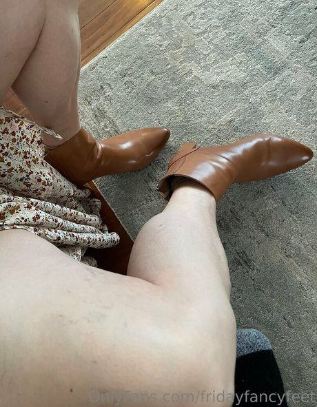 fridayfancyfeet OnlyFans-Bilder