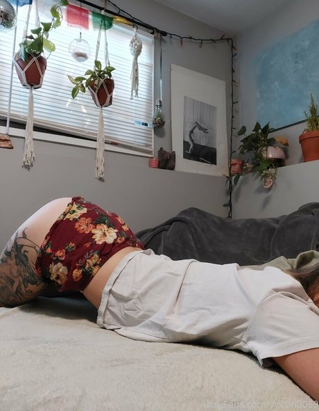 vyxsin0069 OnlyFans Sextape