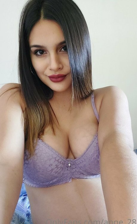 anne 28 OnlyFans Leaks Gratis