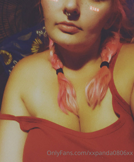 xxpanda0806xx OnlyFans Lesbisch