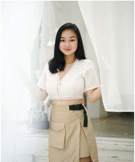 MonicaJeyincaNatasya OnlyFans Nacktbilder geleakt