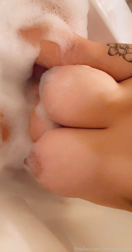wiickedlotusx OnlyFans NSFW
