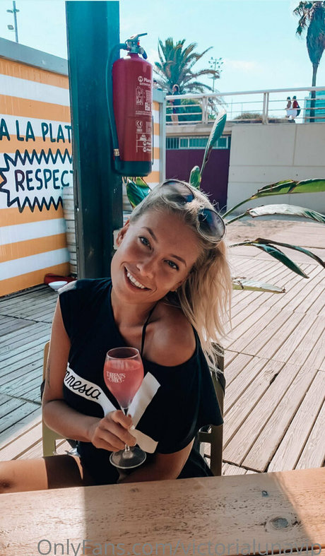 victorialunavip OnlyFans Gratis