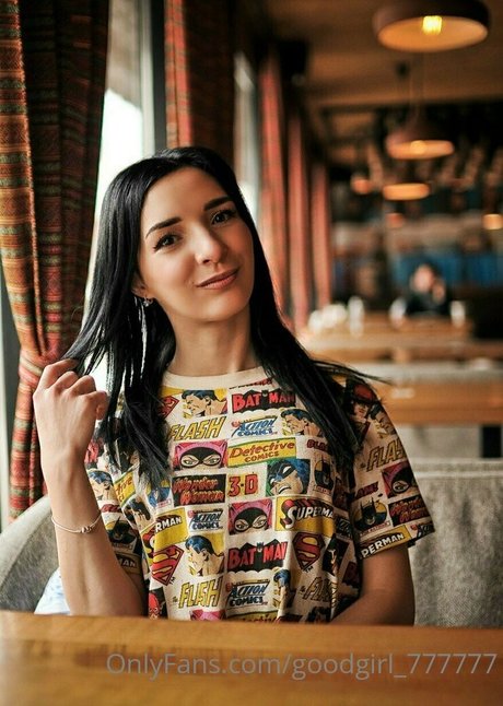 angelina crystal Nacktbilder von OnlyFans geleakt