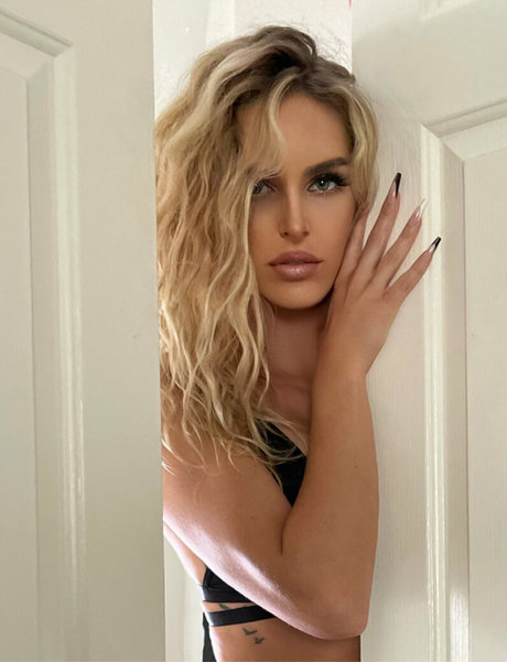 ainsleysdonutshop OnlyFans-Leaks