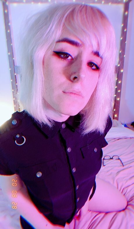 majorlosse Nacktbilder von OnlyFans