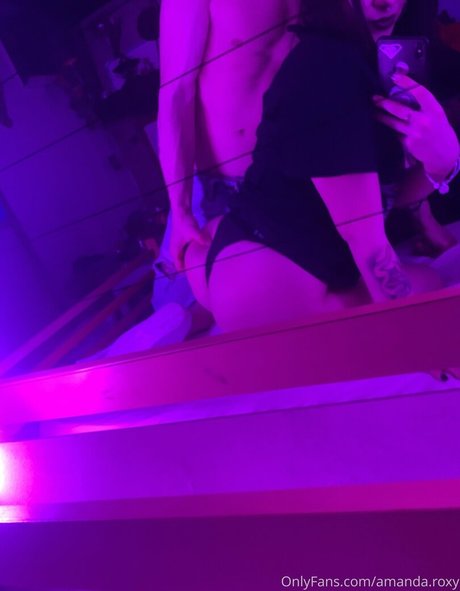 lararoxyrox OnlyFans Sextape