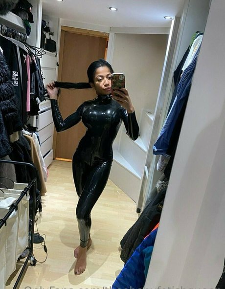 theebonyfetishqueen OnlyFans-Leaks