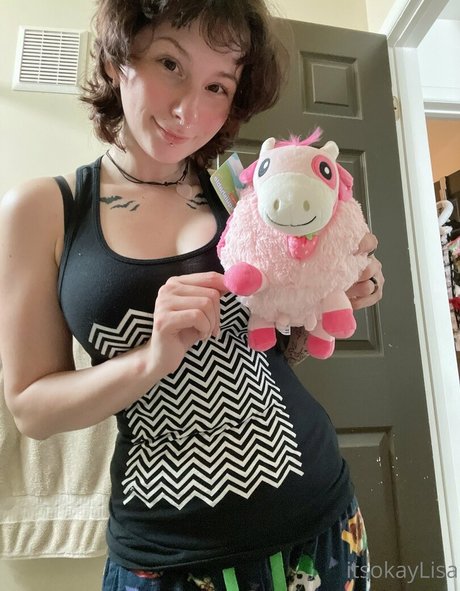 lisasayshello OnlyFans