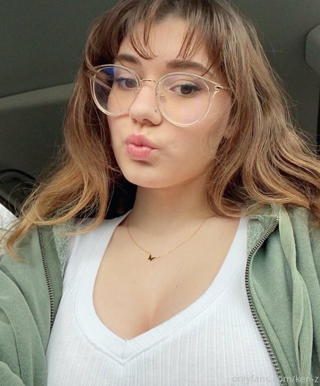 virtualkenz OnlyFans Bilder