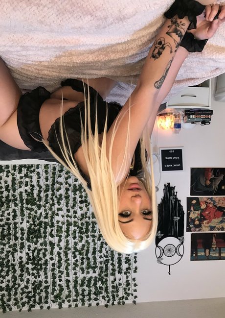 blonde femboy-onlyfans schön XXX Medien